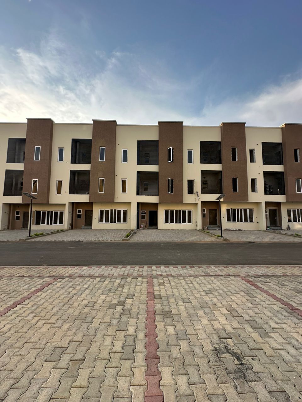 🔑 4-Bedroom Terraced Duplex + BQ For Sale – GALADIMAWA 🔥