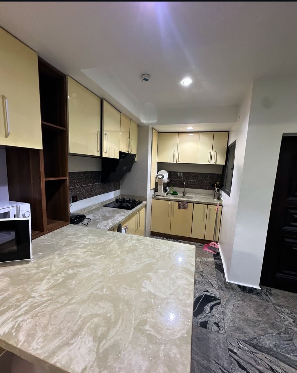 🔥 FOR SALE ‼️ Fully Serviced &amp; Furnished 2-Bedroom Apartment in Jahi 🔑