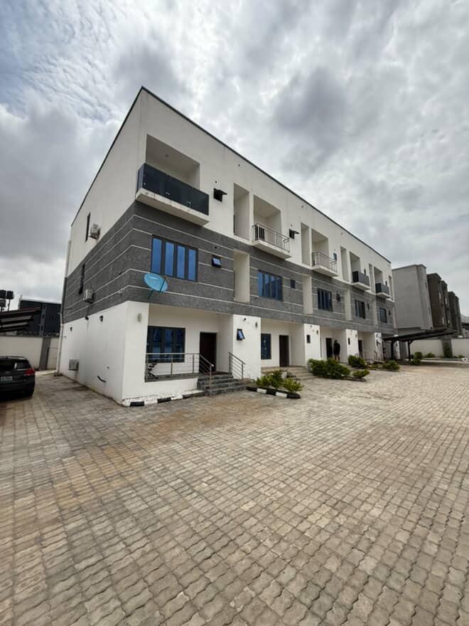 🏘️ Luxuriously Built 4-Bedroom Terrace – Jahi, Abuja
