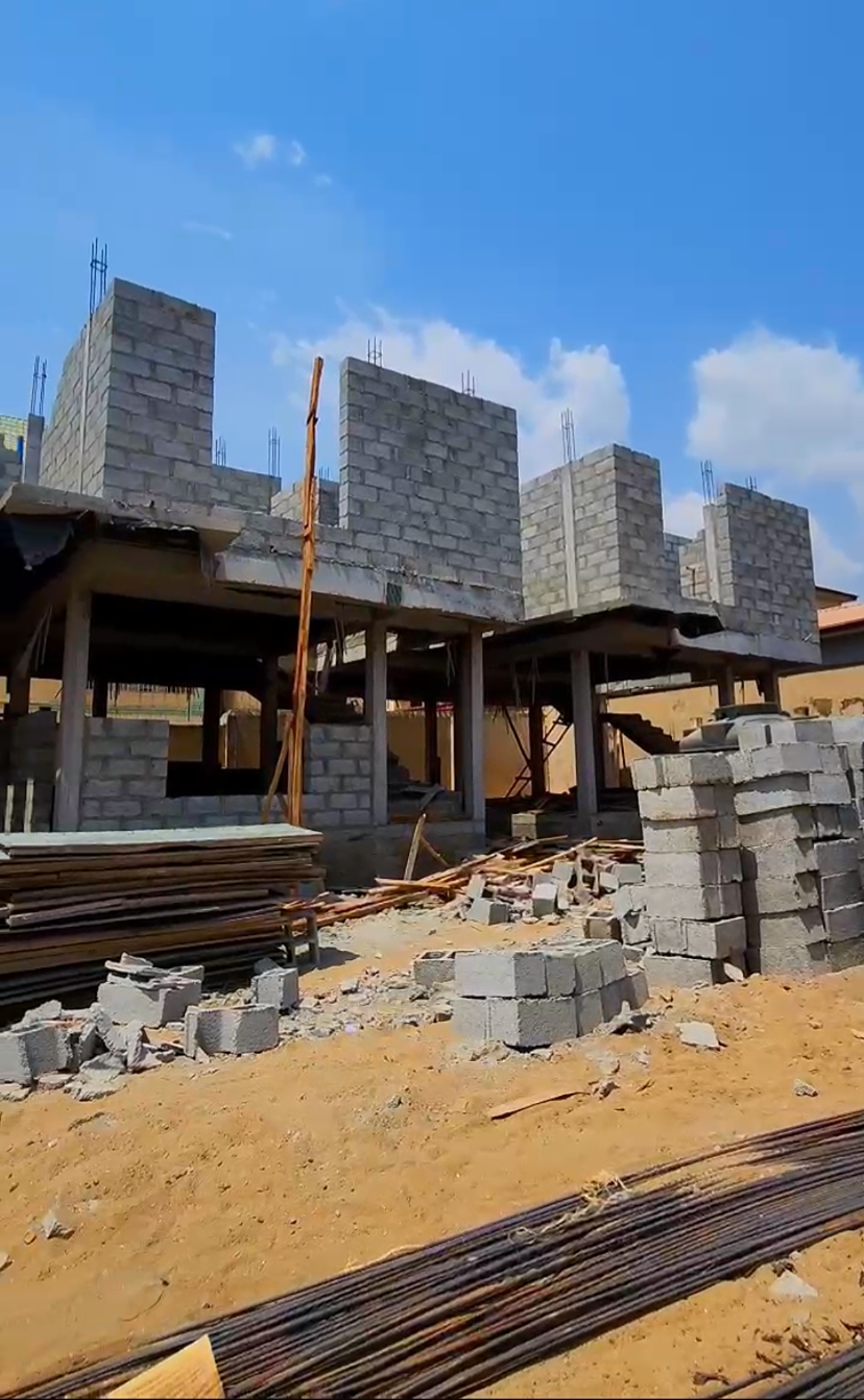 📍 Luxury 4-Bedroom Terrace Duplex – Utako, Abuja