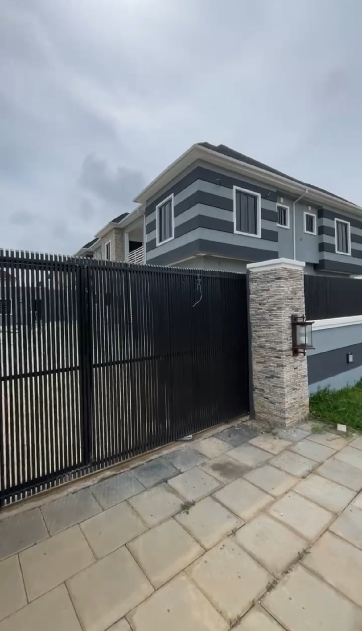 💎 FOR SALE: Prime 4-Unit Investment Property in Lifecamp 💎