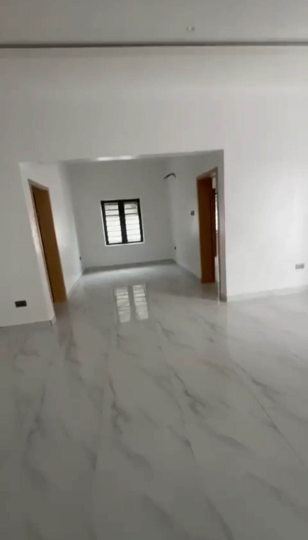 🏡 FOR SALE: Executive 6-Bedroom Semi-Detached Duplex in Lifecamp