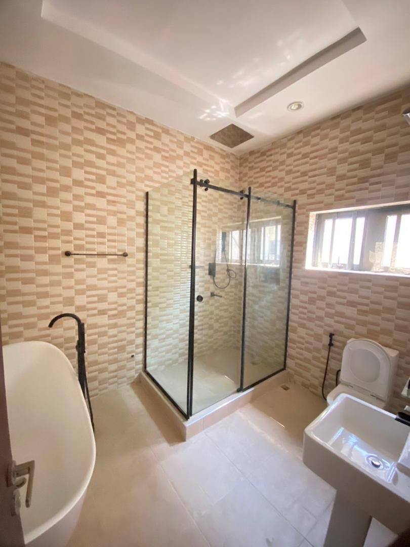 MODERN ELEGANCE IN THE HEART OF IDU, ABUJA – 5-BEDROOM SEMI-DETACHED DUPLEX FOR SALE