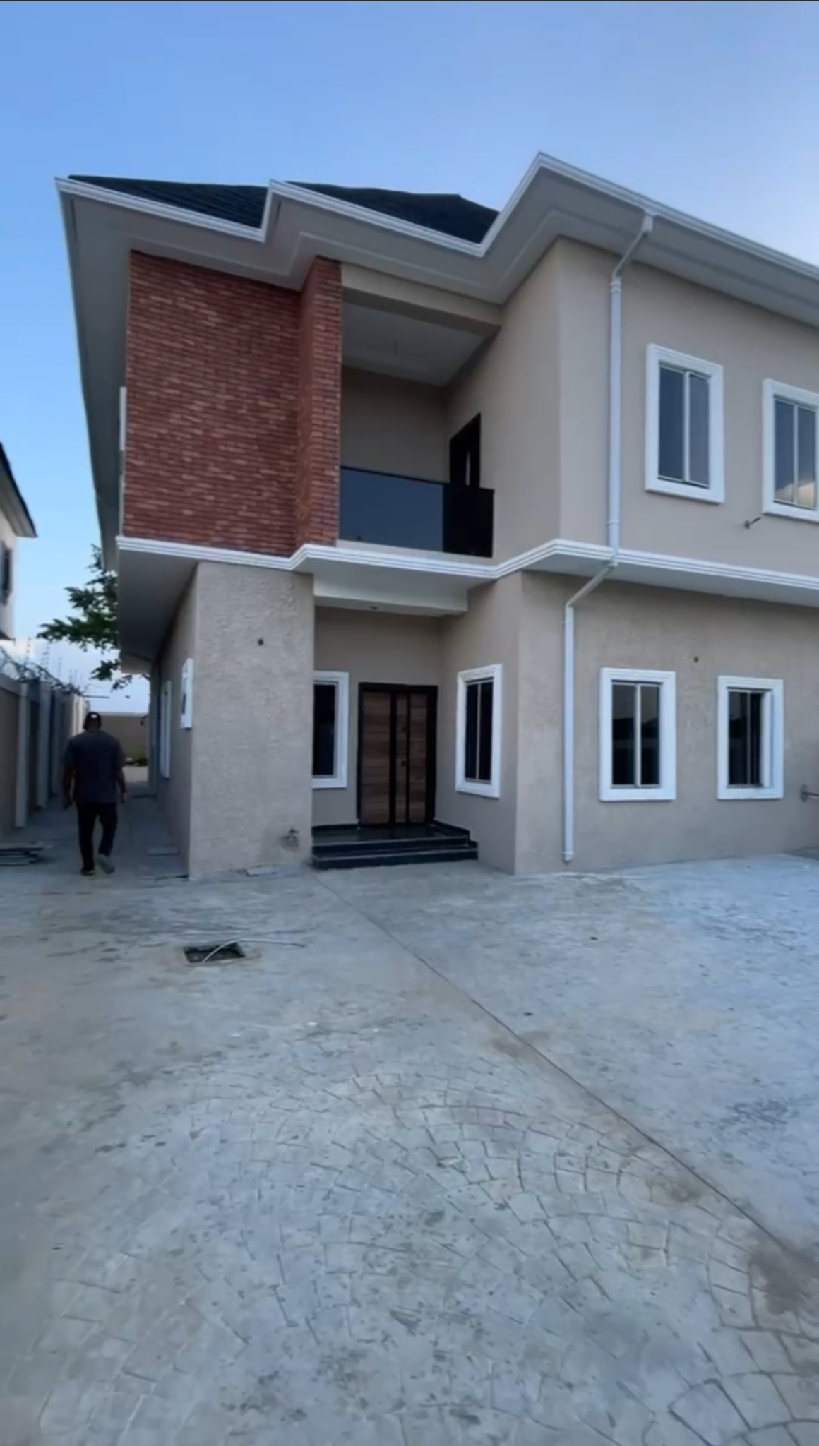 🔑 FOR SALE — Executive 4-Bedroom Semi-Detached Duplexes with BQ in Gwarinpa Extension