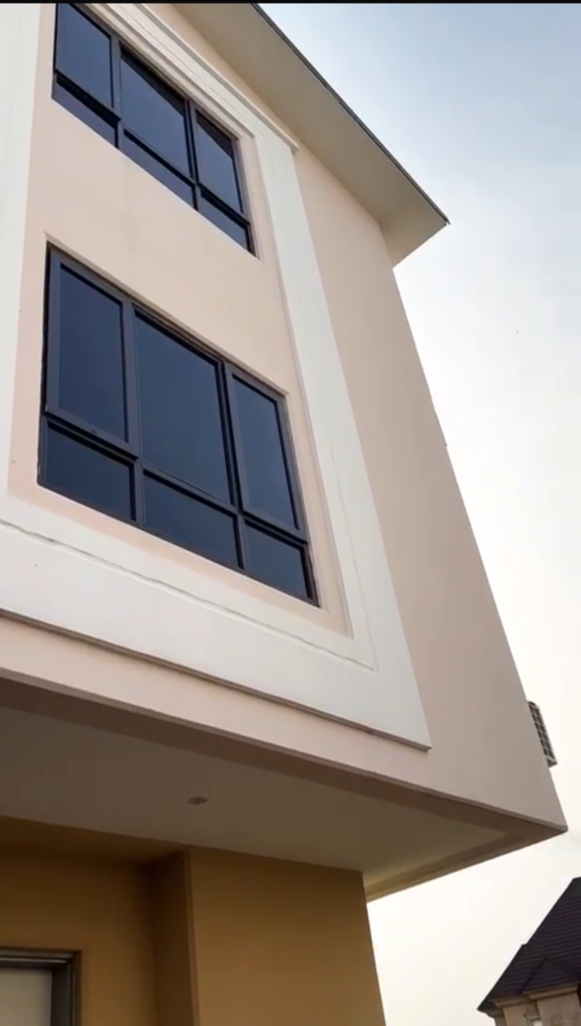 🌟 For Rent: Smart Luxury 5-Bedroom Duplex with Pool | Wuye, Abuja