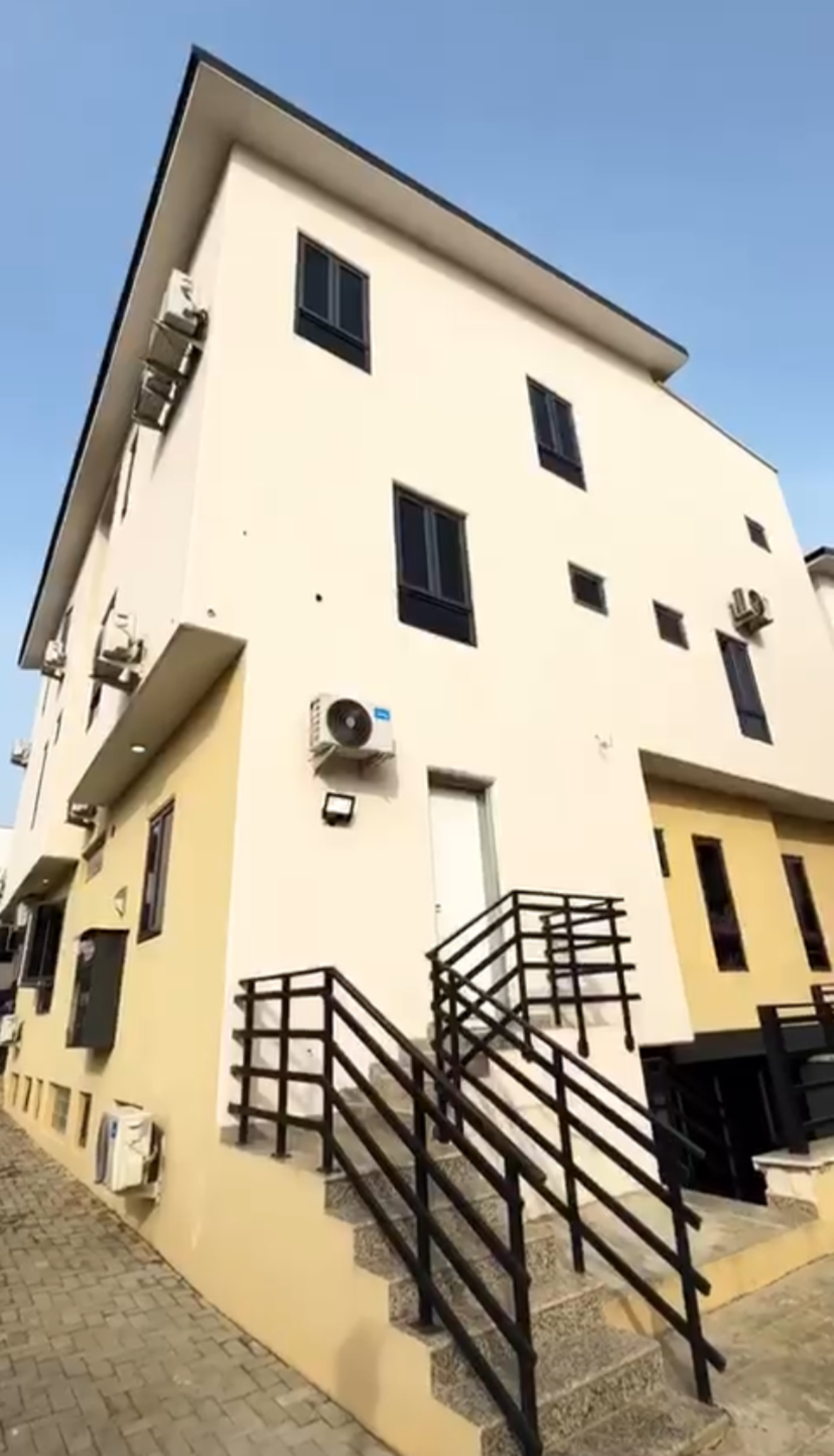 🌟 For Rent: Smart Luxury 5-Bedroom Duplex with Pool | Wuye, Abuja
