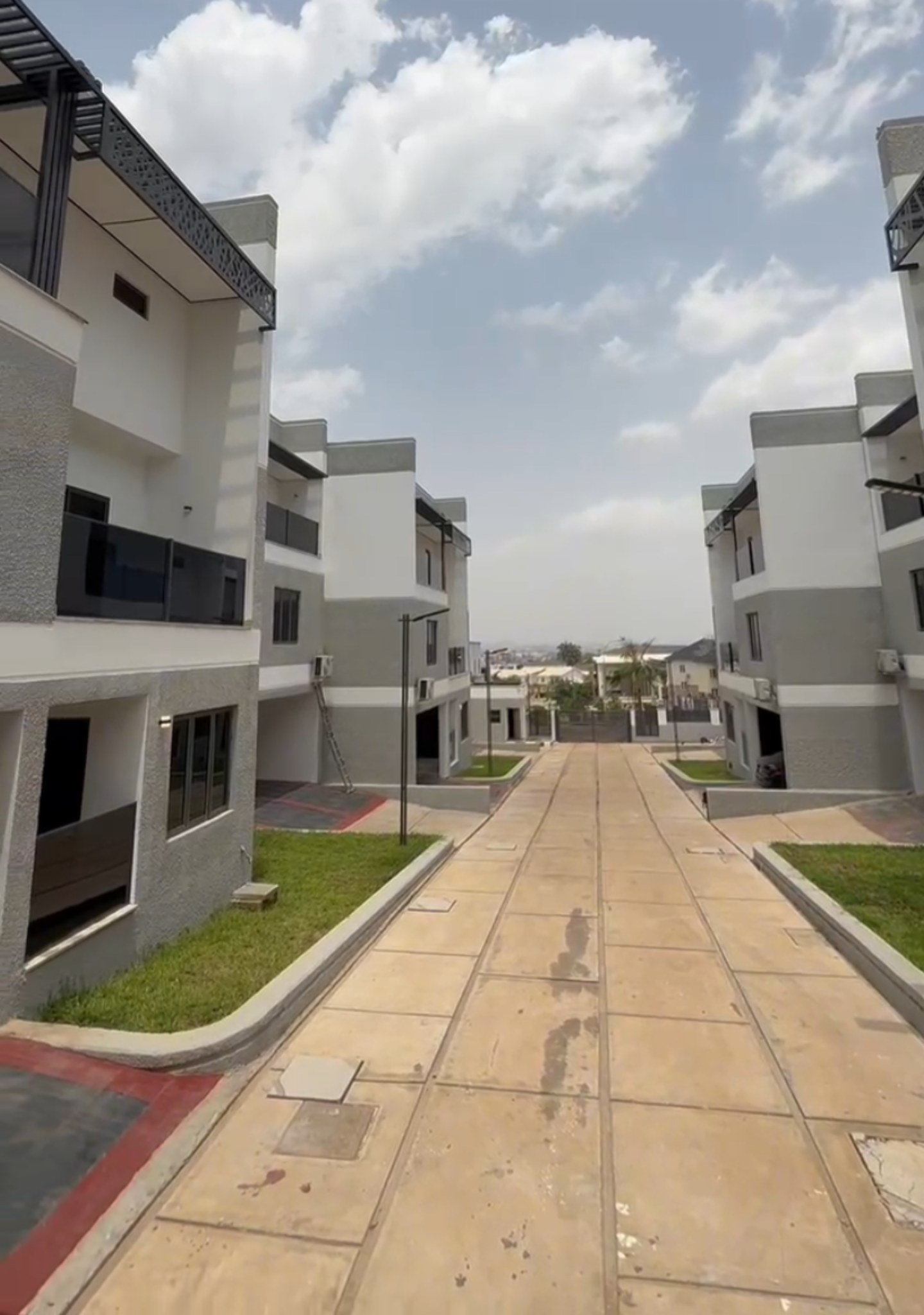 🏡 Ultra-Luxury 4-Bedroom Terraces with BQ | Katampe Extension