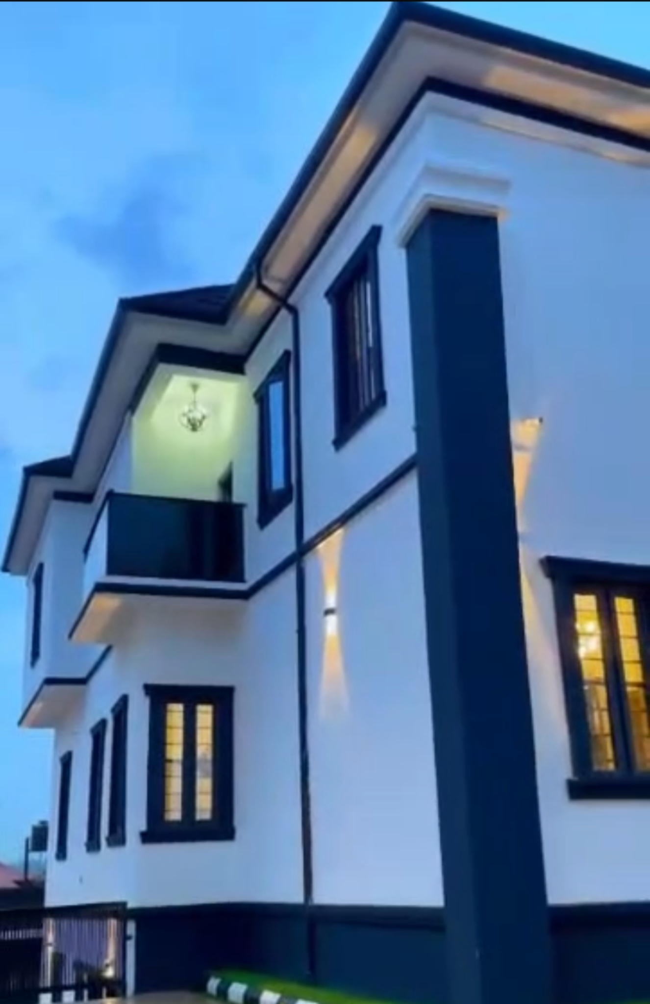 Luxury 4-Bedroom Fully Detached Duplex with Pool &amp; BQ – Lokogoma Junction | ₦480M 🌟