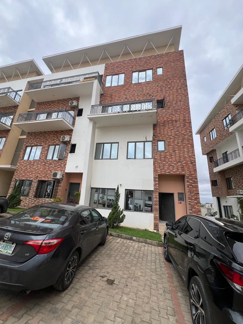 🏡 Modern Sophistication in the Heart of Kaura – 4-Bedroom Luxury Terrace