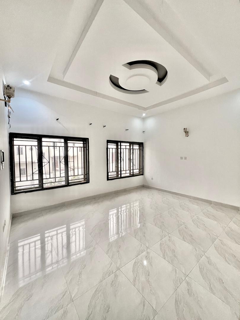 🏡 Modern Sophistication in the Heart of Kaura – 4-Bedroom Luxury Terrace