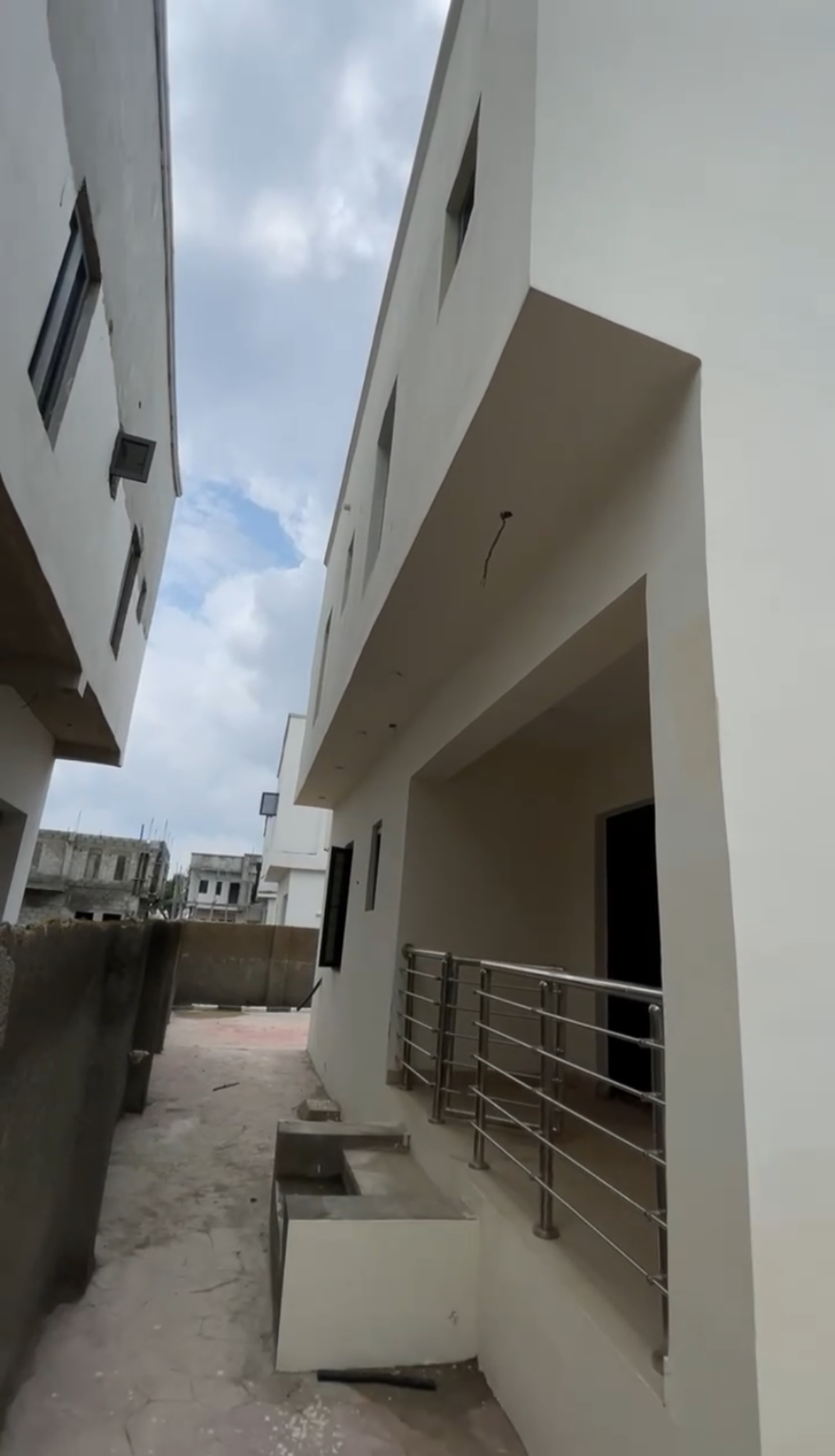 💎 For Sale: Contemporary 5-Bed Fully Detached Duplex in Karsana (Expressway-Facing) 🚗✨