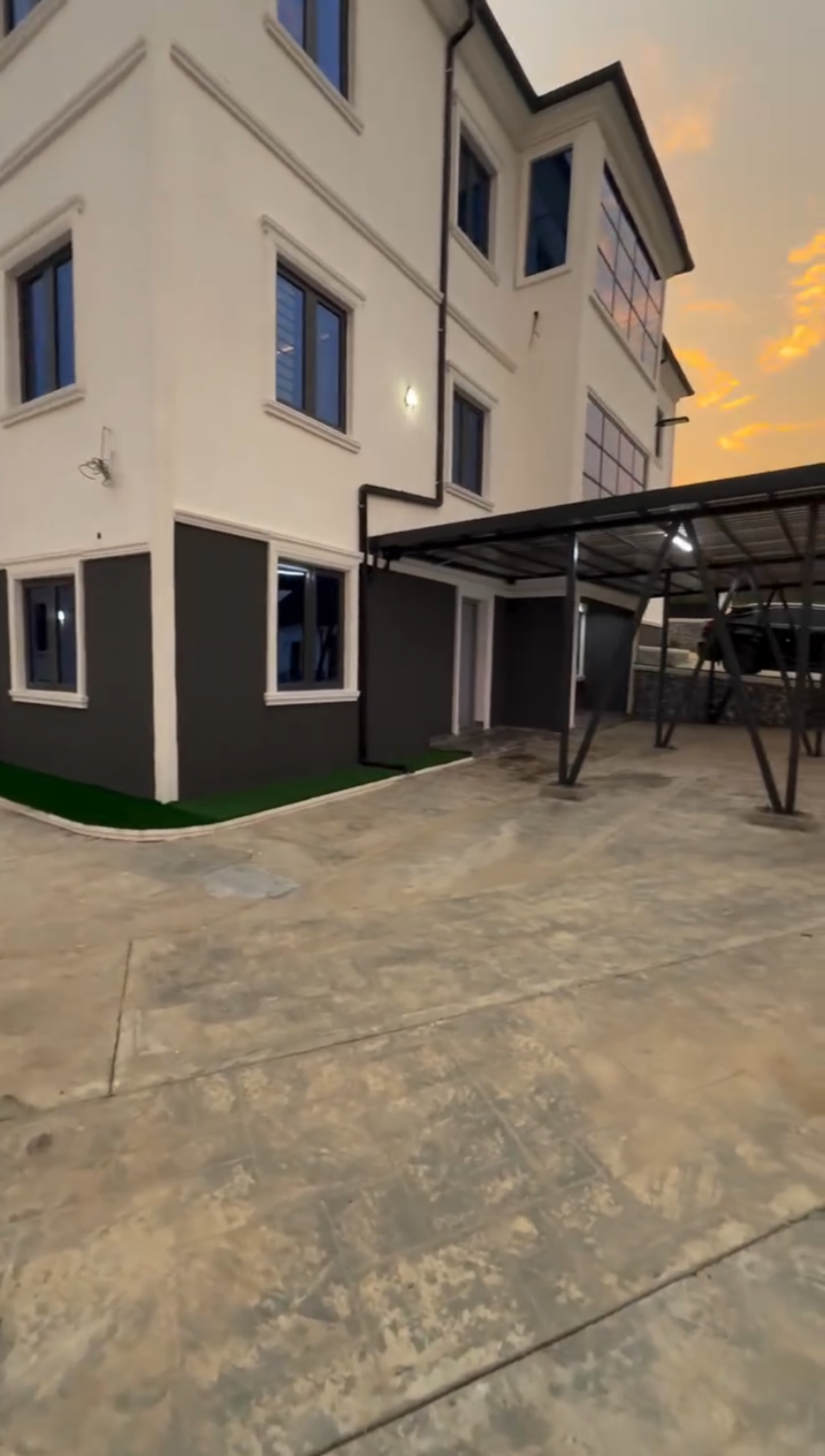 🏡 Ultra-Luxury 8-Bedroom Villa + Guest Chalet with Pool – For Sale in Asokoro (NAF Valley Estate)