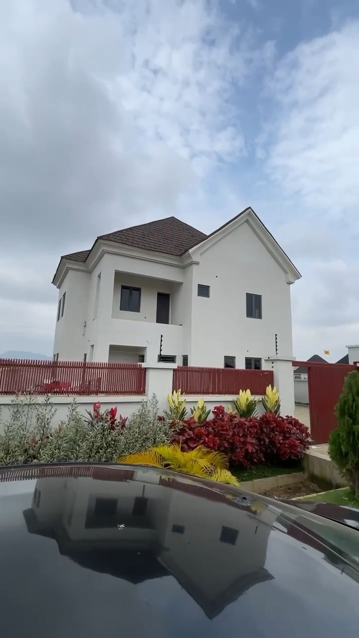 ✨ FOR SALE | 4-BEDROOM FULLY DETACHED DUPLEX | LIFECAMP, ABUJA ✨